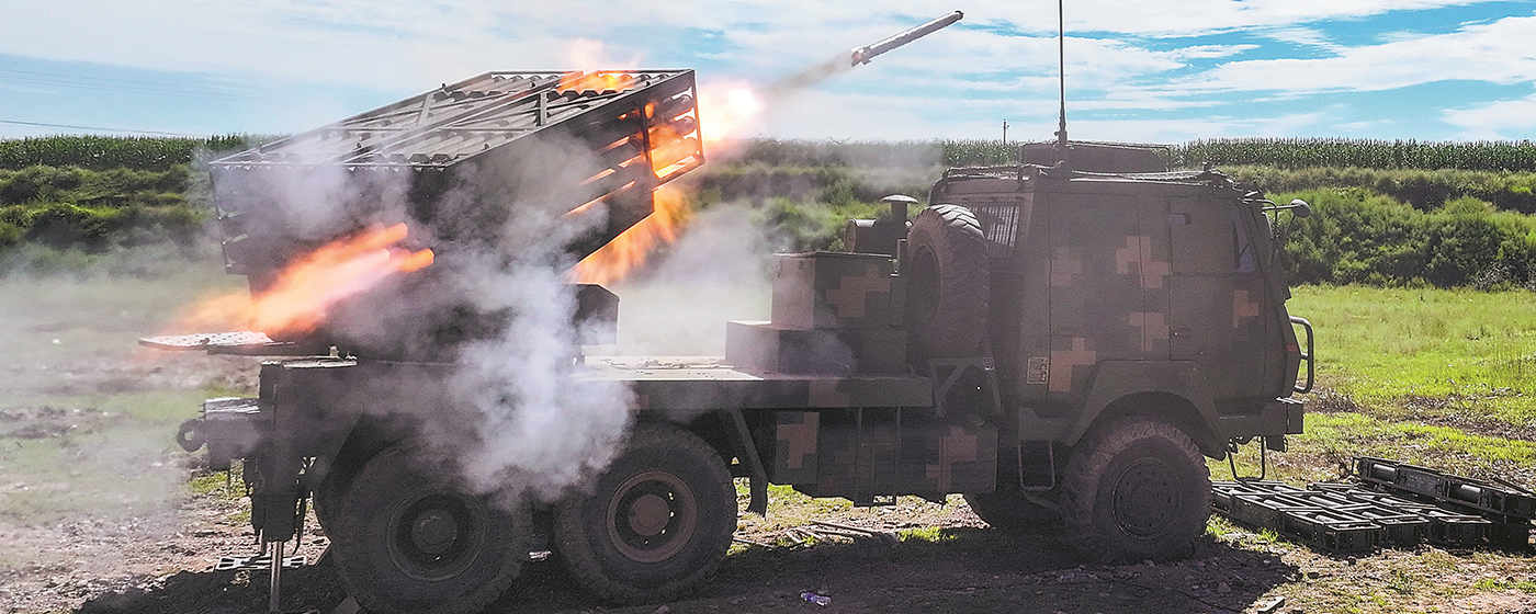 陸軍某旅炮兵分隊(duì)實(shí)戰(zhàn)化訓(xùn)練影像